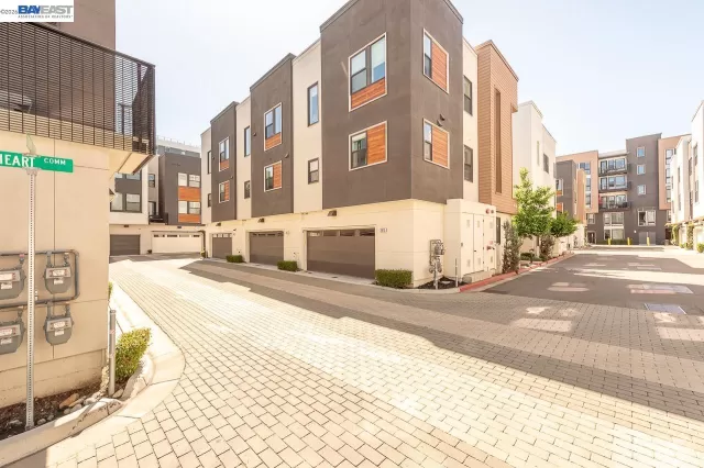 MLS: 41133080 Condo For Sale