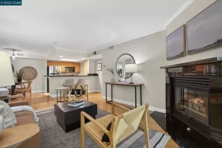 Photo #6: 41133086 Listing 