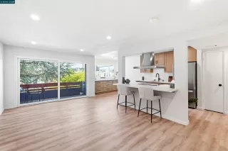 Photo #6: 41133107 Listing 