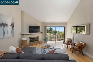 Photo #5: 41133196 Listing 
