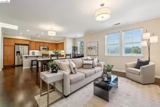 Photo #6: 41133219 Listing 