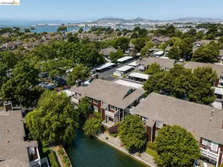 Photo #2: 41133232 Listing 