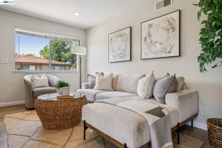 Photo #3: 41133294 Listing 
