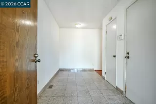 Photo #5: 41133301 Listing 