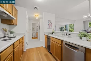 Photo #6: 41133372 Listing 