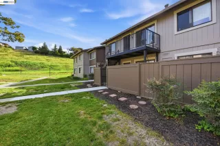 Photo #2: 41133381 Listing 