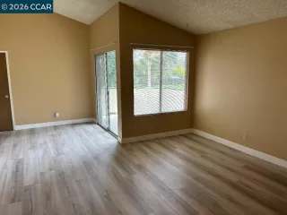 Photo #5: 41133386 Listing 
