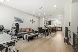 Photo #6: 41133388 Listing 