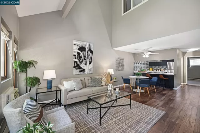 MLS: 41133403 Condo For Sale