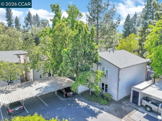 MLS: 41133426 Condo For Sale