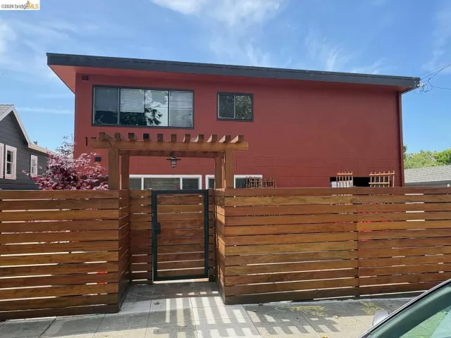 MLS: 41133433 Condo For Sale