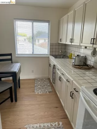 Photo #4: 41133433 Listing 