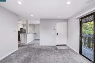 Photo #3: 41133459 Listing 