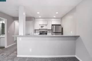Photo #5: 41133459 Listing 