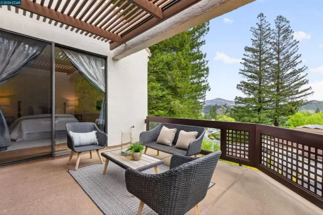 MLS: 41133509 Condo For Sale
