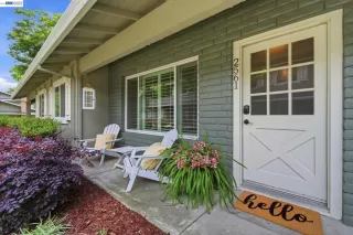 More Details about MLS # 41133533 : 2561 FOUNTAINHEAD DR