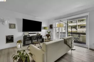 Photo #2: 41133646 Listing 