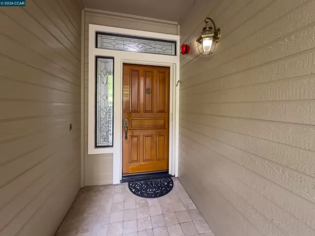 MLS: 41133682 Condo For Sale