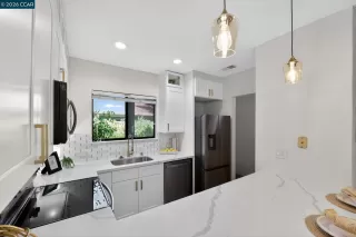 Photo #4: 41133727 Listing 