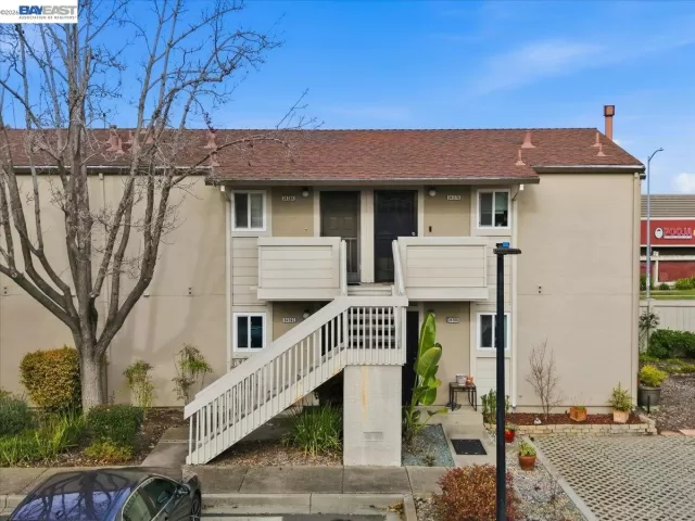 MLS: 41133746 Condo For Sale