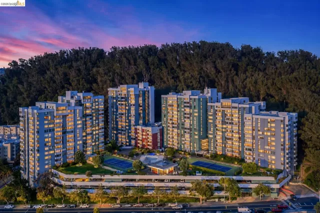 MLS: 41133758 Condo For Sale