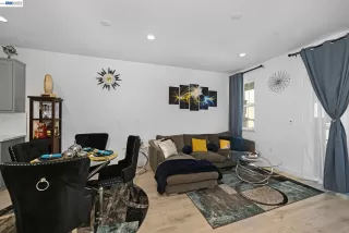 Photo #3: 41133801 Listing 