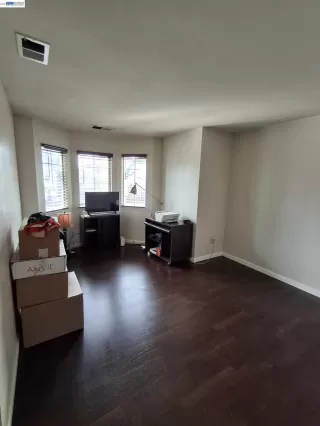Photo #5: 41133844 Listing 