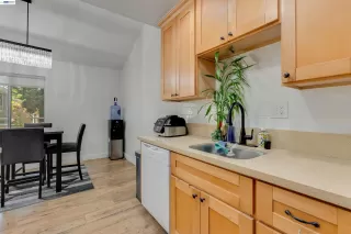 Photo #6: 41133846 Listing 