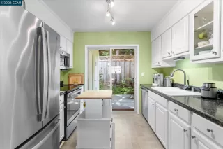 Photo #6: 41133860 Listing 
