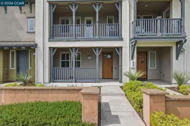 MLS: 41133862 Condo For Sale
