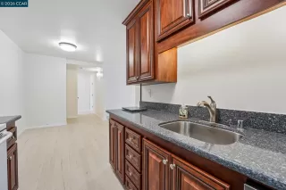Photo #5: 41133943 Listing 