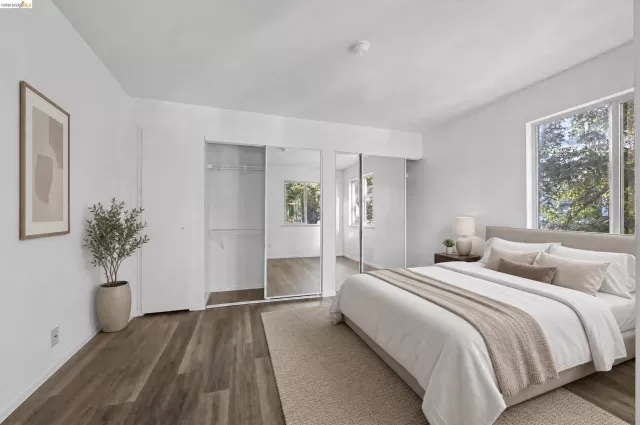 MLS: 41134086 Condo For Sale