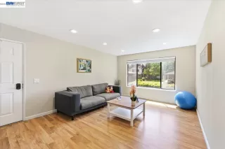 Photo #4: 41134097 Listing 