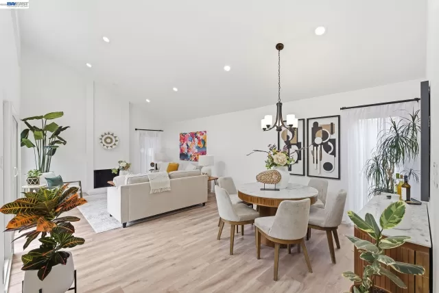 MLS: 41134129 Condo For Sale