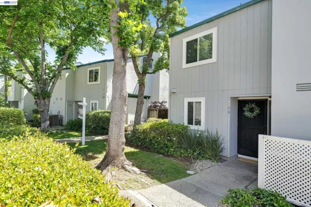 MLS: 41134211 Condo For Sale