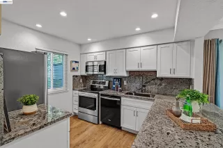 Photo #3: 41134211 Listing 