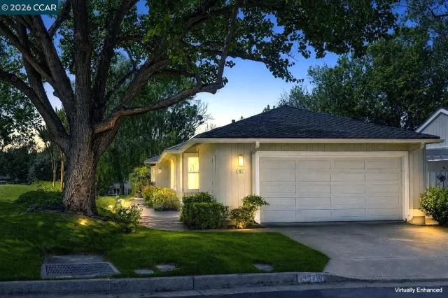 MLS: 41134323 Condo For Sale