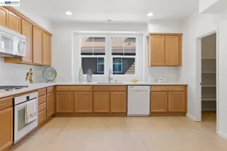 Photo #2: 41134325 Listing