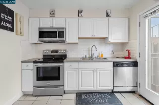 Photo #2: 41134361 Listing