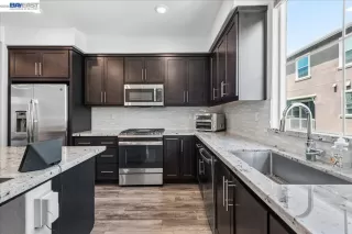 Photo #5: 41134398 Listing