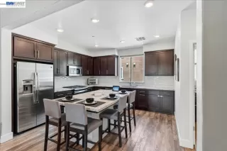 Photo #6: 41134398 Listing