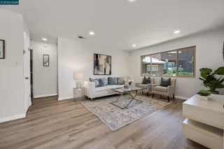 Photo #1: 41134426 Listing