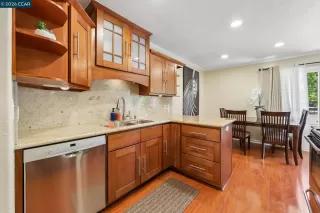 Photo #2: 41134473 Listing 