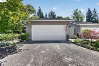 Photo #2: 41134562 Listing