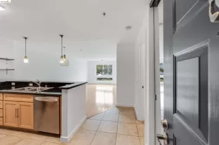 More Details about MLS # 41134610 : 6400 CHRISTIE AVE # 4225