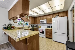 Photo #6: 41134611 Listing