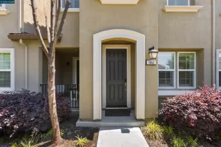 Photo #2: 41134617 Listing
