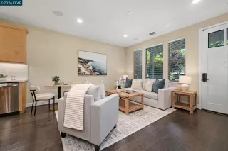 Photo #6: 41134630 Listing 