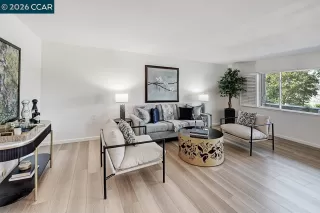 Photo #5: 41134733 Listing