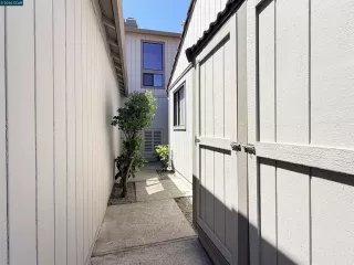 Photo #3: 41134753 Listing 